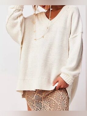 Free People Alli White V-Neck Optic White Small Oversized Slouchy Boho Fisherman